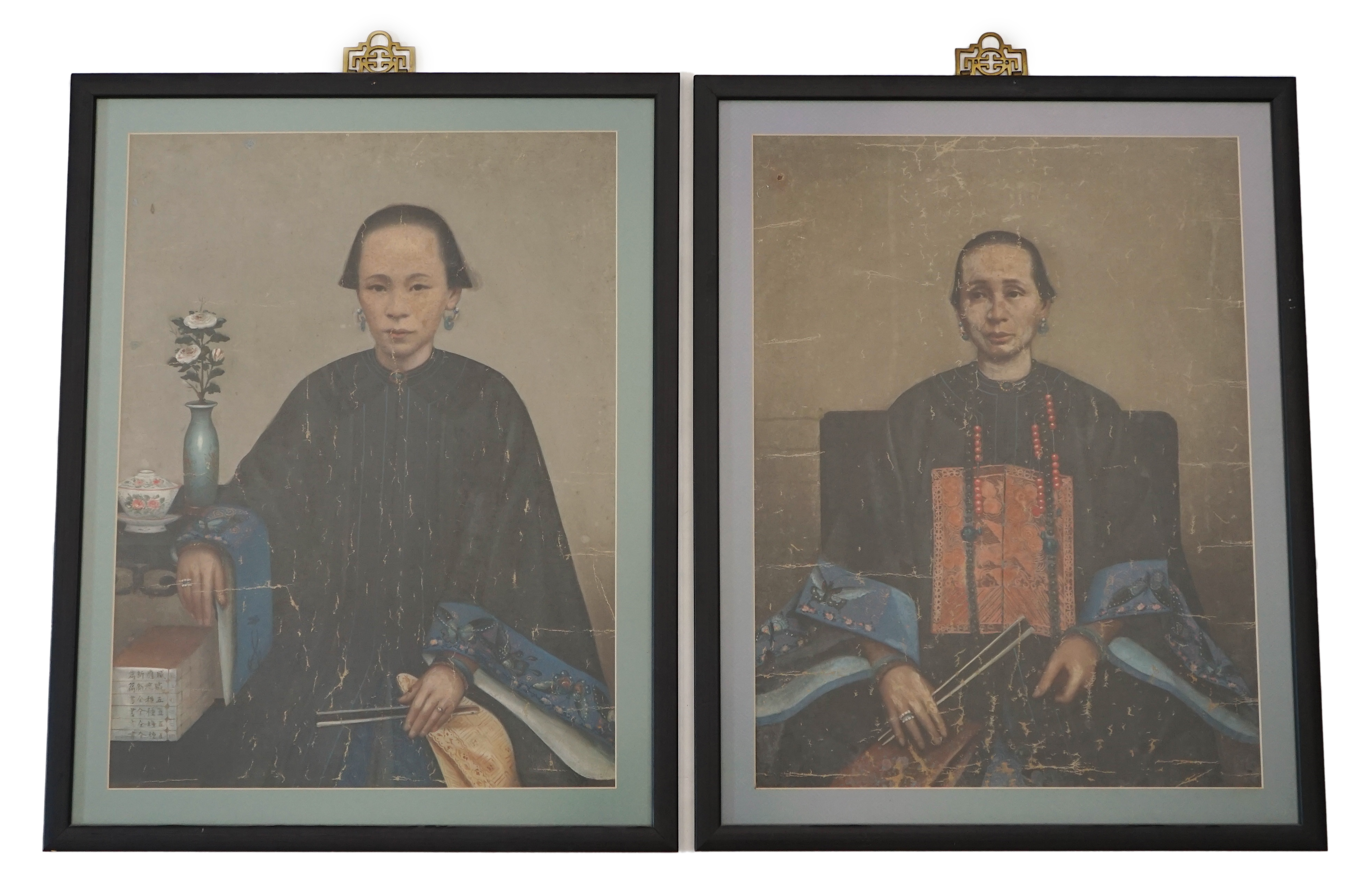 China Trade, late Qing dynasty, two portraits of Qing ladies, oil on canvas